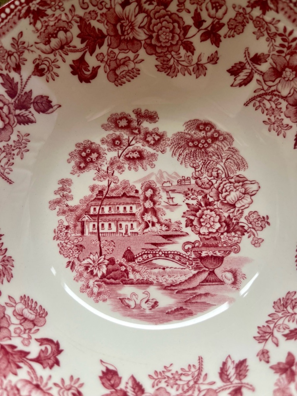 Royal Staffordshire Tonquin Red Pink Large Coupe Cereal Bowl - Picture 7 of 10